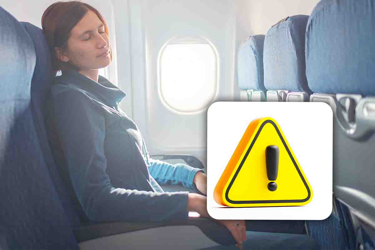 Cosa rischi se dormi in aereo